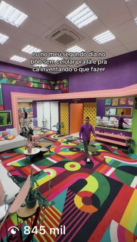 Print de reel do Yugui dentro da casa do BBB, com selo de 845 mil visualizações