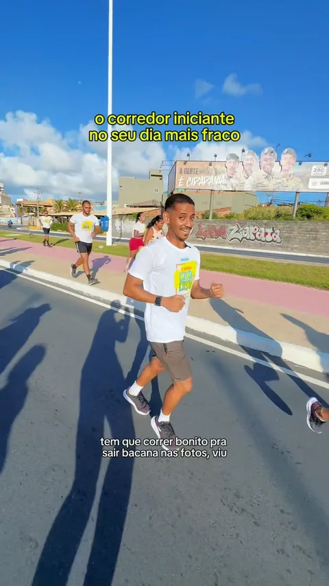 Reel do Yugui correndo numa avenida à beira-mar, com o texto o corredor iniciante no seu dia mais fraco